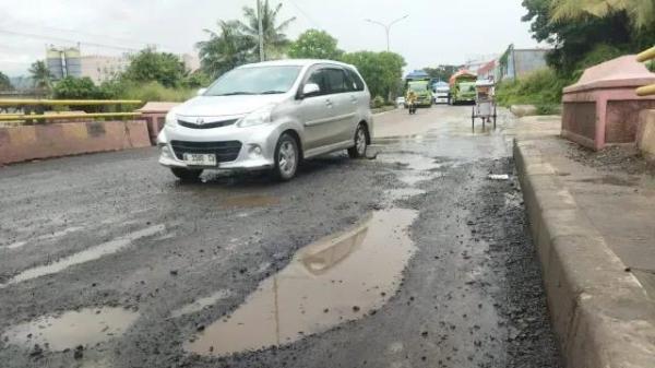 PUPR Banten Percepat Perbaikan Ruas Jalan Wisata Jelang Libur Akhir Tahun