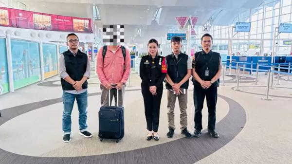 Imigrasi Medan Deportasi WN Amerika Pelanggar ITAS dan Overstay 234 Hari