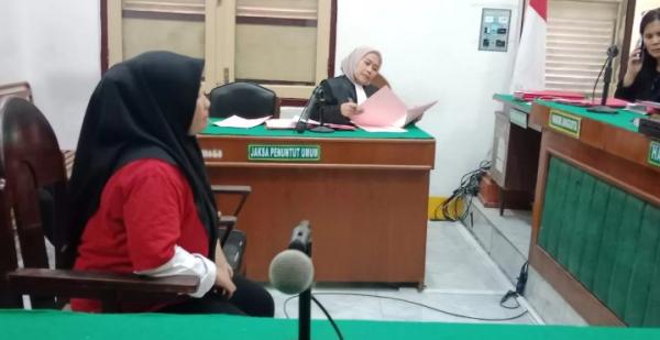 Wanita Muda Pembuang Mayat Bayi via Ojol Dituntut 5 Tahun Penjara