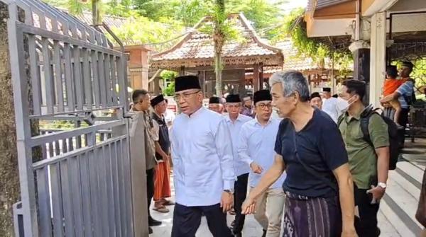 BREAKING NEWS Gus Yahya Hadiri Pertemuan Kiai Sepuh di Tebuireng, Bakal Jawab Semua Pertanyaan?