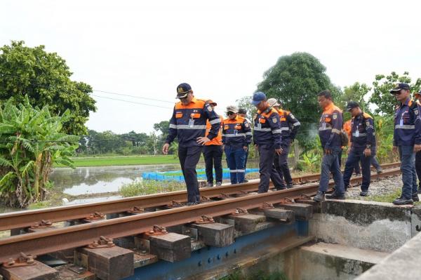 Pasca Jalur Rel KA Terendam Luapan Air, Manajemen KAI Daop 4 Semarang Cek Lintasan di Dua Lokasi