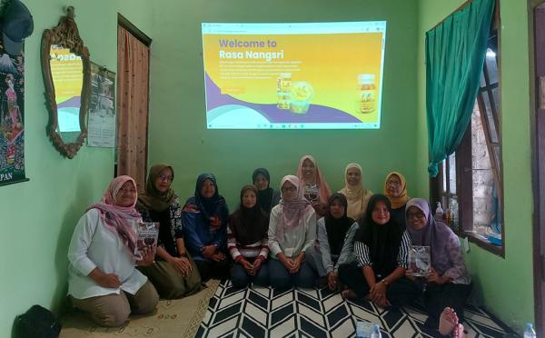 Go Digital, UWHS Dampingi Petani Salak Kuasai E-Commerce dan Hitung Untung Cerdas