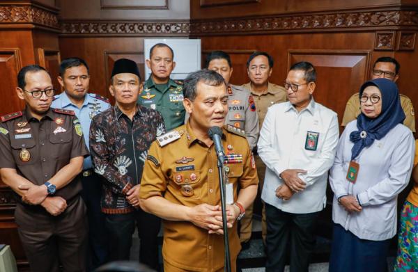 Bupati Banyumas Sadewo Laporkan 3 Tambang Bermasalah ke Gubernur Luthfi, Apa Saja?