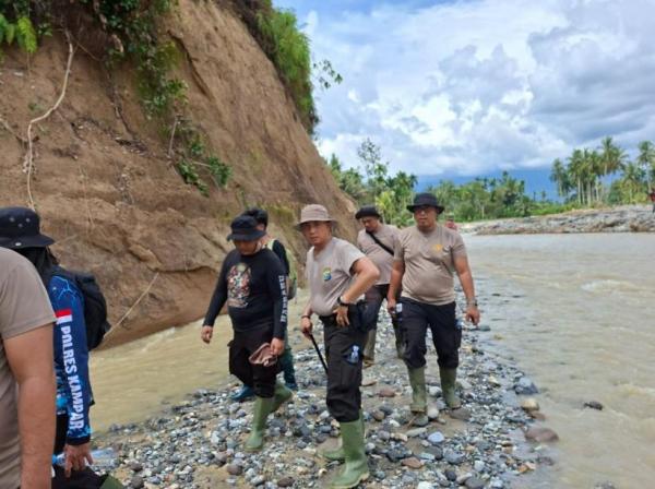 Polres Kampar Fokus Cari Ipda Angga Mufajar di Batang Anai