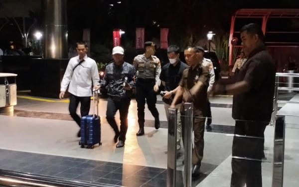 Bupati Lampung Tengah Ardito Wijaya Dicokok KPK, Uang dan Emas Batangan Ikut Disapu dalam OTT