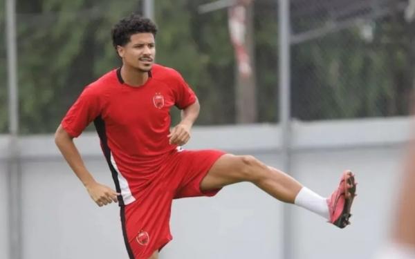 Mengejutkan! Lucas Dias Putuskan Hengkang dari PSM Makassar di Tengah Kompetisi