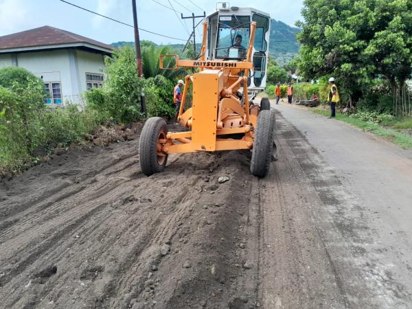 Dinanti Bertahun-tahun, Warga Manggarai Timur Bersyukur Dapat Program Inpres Jalan Daerah