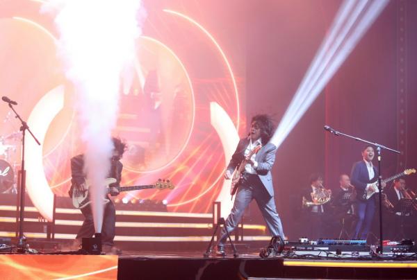 Band Iconic Tourist Guncang 25 Tahun IDC Indonesia, Ditonton Ivanka Slank