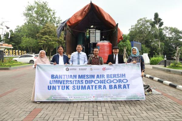 Bantu Korban Bencana, Undip Kirim Mesin Penjernih Air untuk 5.000 Orang per Hari di Sumatera