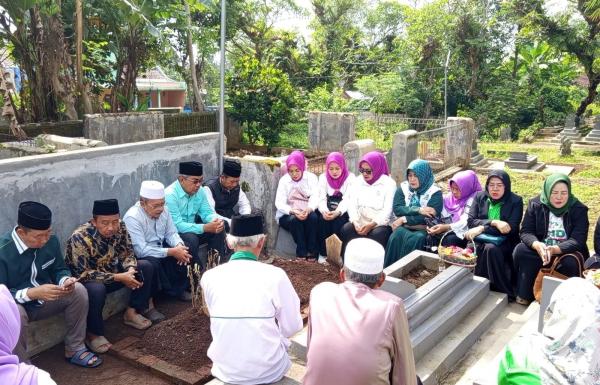 Kenang Jejak Perintis, PKB Kuningan Ziarah Makam Pendiri Partai