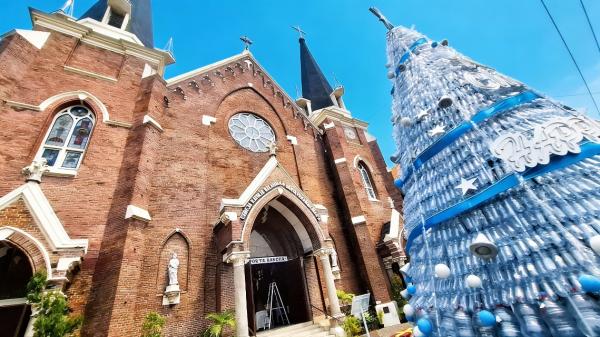 Makna Misa Natal dan Persiapan Gereja Santa Perawan Maria