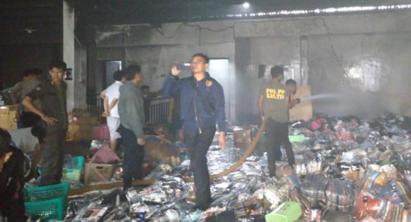 Kebakaran Toko Serba Murah di Soe, Api Berasal dari Lantai Dua, Polisi Periksa Saksi