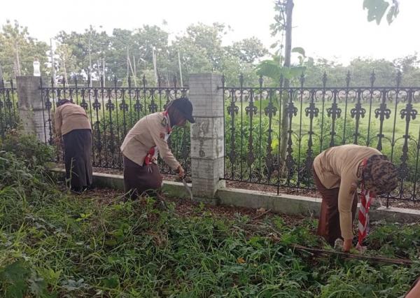 Tanam Pohon Dan Aksi Bersih Lingkungan, Cara Saka Wanabakti Kwarcab Grobogan Rayakan Ulang Tahun