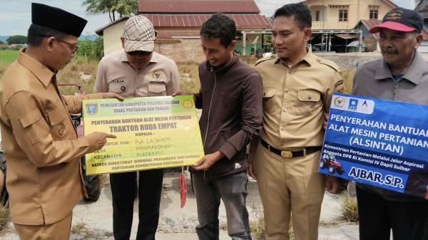 Perkuat Ketahanan Pangan, Pemkab Polman dan DPR RI Salurkan Bantuan Alsintan Untuk Kelompok Tani