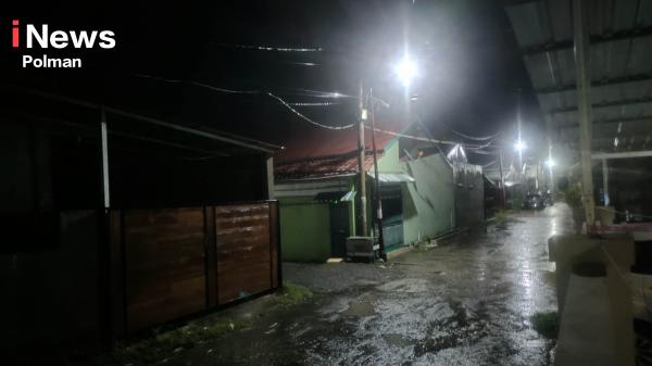 Hujan Deras Warnai Malam Tahun Baru di Polman, Sejumlah Jalan Terendam Banjir