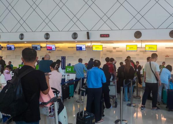 Arus Mudik Nataru Didominasi Rute Jakarta, Bandara Ahmad Yani Layani 8.000 Penumpang per Hari