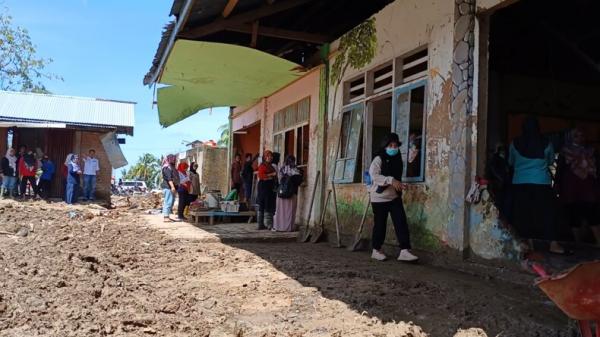 Baru Dilantik, Ratusan PPPK Agam Langsung Bertugas di Lokasi Bencana Mematikan
