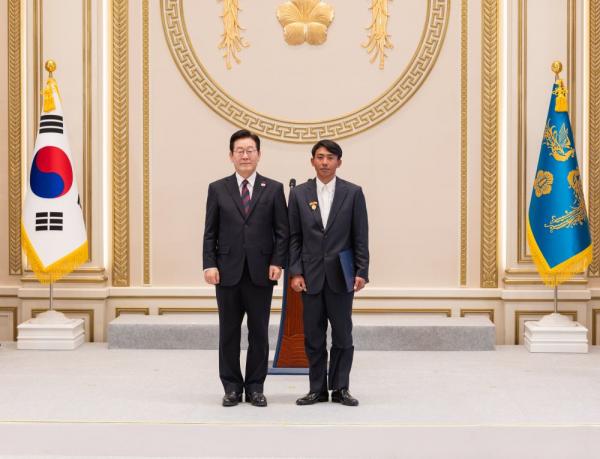 PMI Asal Indramayu Terima Penghargaan Langsung dari Presiden Korea Selatan