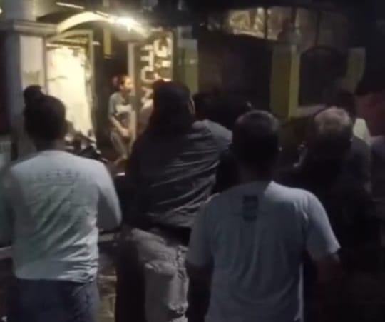 Pria yang Viral Dihajar Warga Diduga Setubuhi Anak Tiri di Jombang Akhirnya Ditangkap!