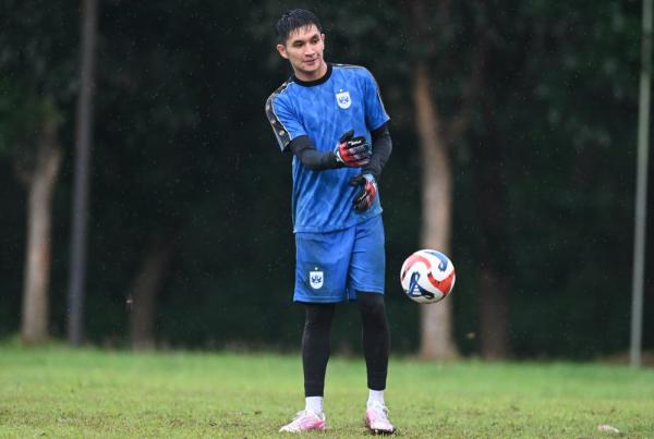 PSIS Semarang Boyong Eks Kiper Persela Mario Fabio Londok