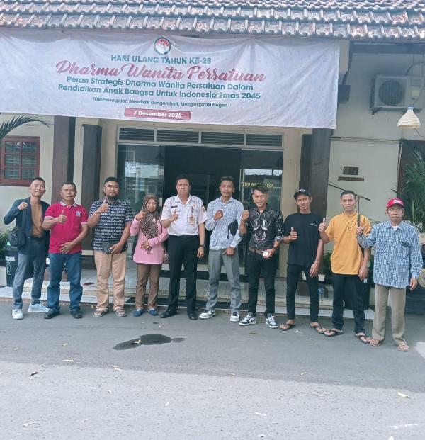 Tak Cukup Berdoa, Warga Gilirejo Datangi DPU Sragen Tuntut Perbaikan Jalan