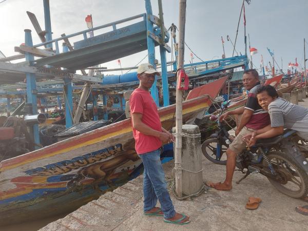 Cuaca Buruk, Hasil Tangkapan Ikan Nelayan Asemdoyong Pemalang Menurun