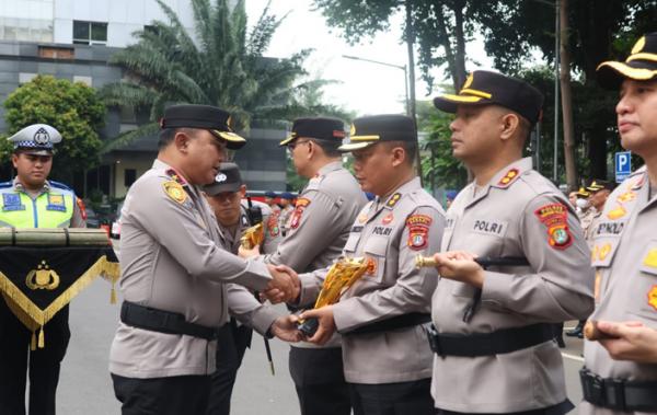 Polres Metro Bekasi Juara Pelayanan Masyarakat Terbaik Operasi Lilin Jaya 2025