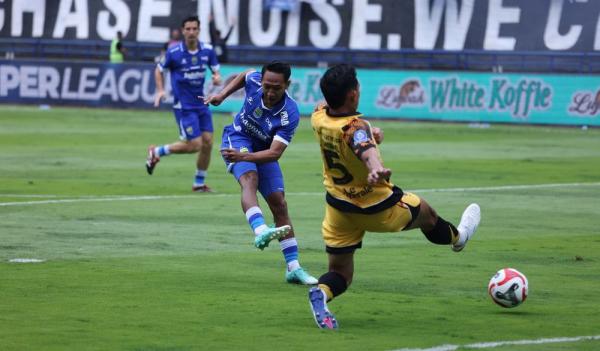 Gol Kilat Beckham Antar Persib Jadi Raja Paruh Musim Super League  2025/26