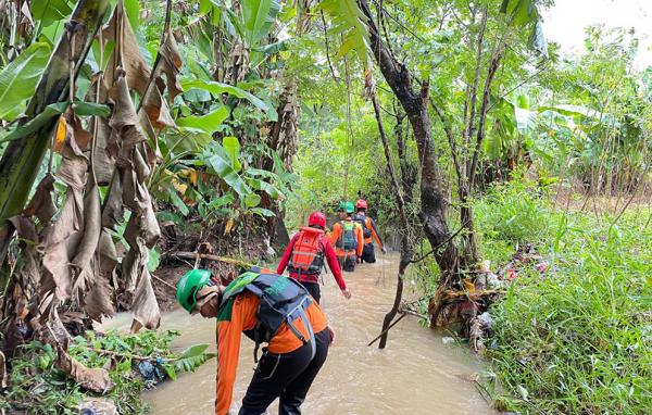 Asyik Bermain, Bocah 5 Tahun Hilang Hanyut Terseret Arus Sungai Perak Kudus