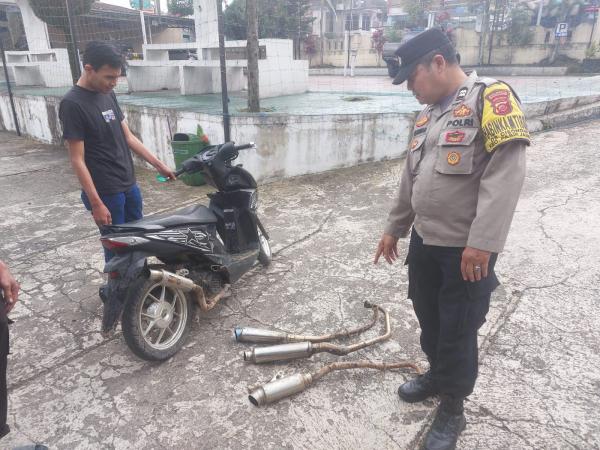 Gelar Razia Serentak, Polresta Bandung Amankan 304 Knalpot Brong