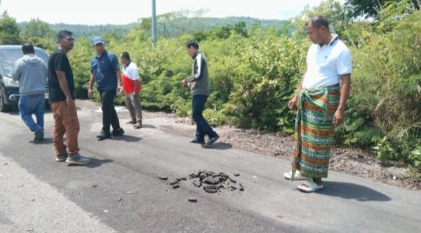 Baru Diperbaiki Sudah Rusak Lagi, Kasus Jalan Buraen–Pantai Teres Terancam Berlanjut