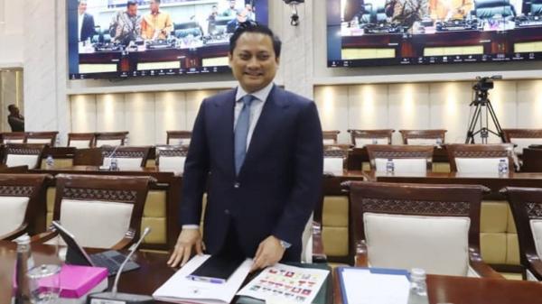 Hanya Rapat 30 Menit, DPR Tunjuk Thomas AM Djiwandono Keponakan Prabowo sebagai Deputi Gubernur BI