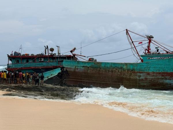Dari Tontonan Jadi Tragedi, Ombak Pantai Waibuku, Kodi Balaghar Renggut Nyawa Anak-anak