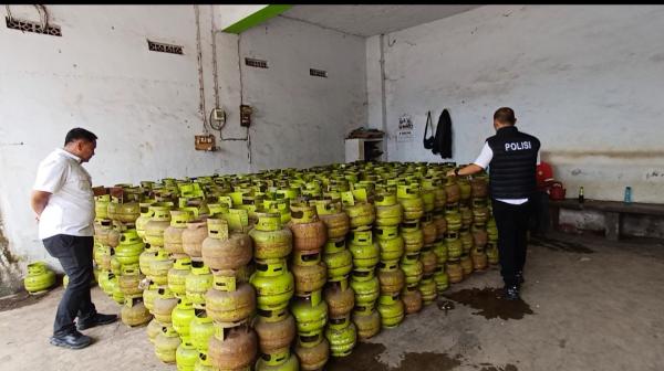 Antrean Panjang LPG 3 Kilogram di Bondowoso Viral, Polisi Turun Tangan Cek Ketersediaan
