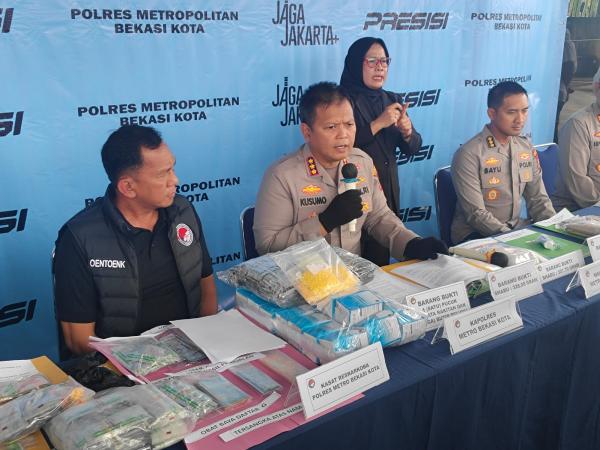 Sabu Ratusan Gram Menuju Jakarta Utara Digagalkan Polisi di Bekasi