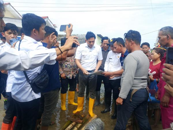 Bupati Indramayu Tinjau Lokasi Banjir, Siapkan Penanganan Komprehensif