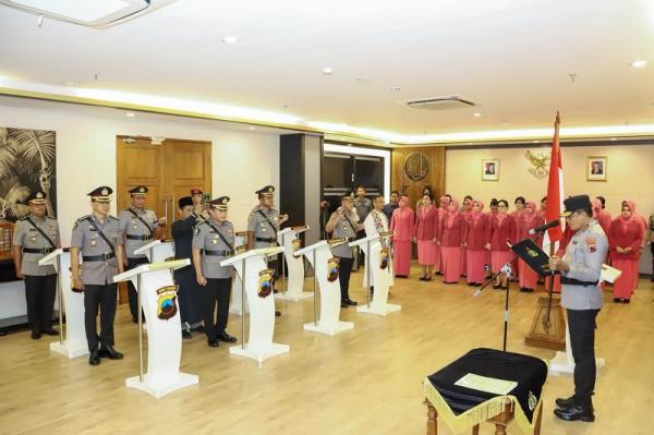 Jabatan Tiga Kapolres Jajaran di Polda Jateng Diserahterimakan, Ini Pesan Kapolda Jateng