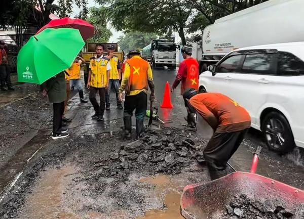 Meski Status Jalan Nasional, Pemkab Bojonegoro Tetap Proaktif Perbaiki Jalan Rusak di Baureno