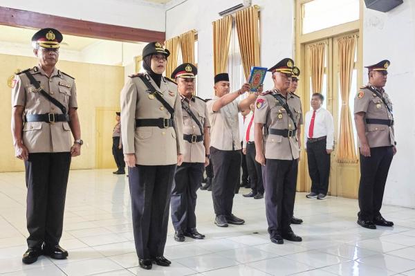 Kapolres Tegal Kota Pimpin Sertijab Wakapolres, Kasatreskrim dan Kapolsek Pelabuhan
