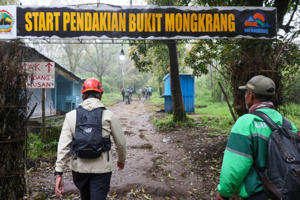 Aktivitas Pendakian di Bukit Mongkrang Gunung Lawu Ditutup Selama Ramadan, Ini Alasannya