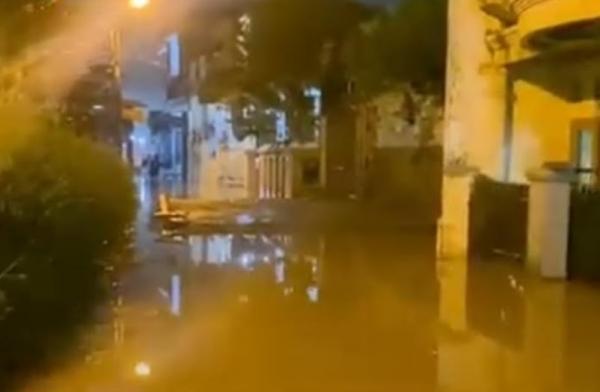 Kali Bekasi Meluap, Sejumlah Titik Permukiman Terendam 40 Cm