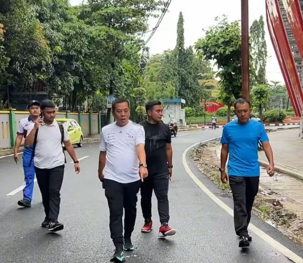 Bupati Karawang Sidak Stadion Singaperbangsa, Soroti Drainase dan Fasilitas Publik