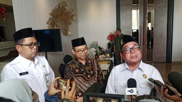 Ramadan 2026: Baznas Jatim Bidik Zakat Rp7 Miliar untuk Yatim, Mahasiswa Miskin hingga Warga Lansia