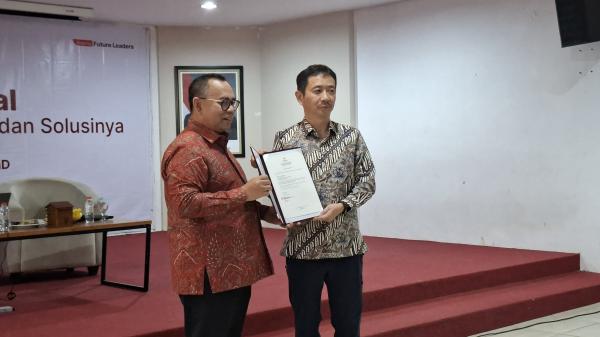 Krisis Sampah Plastik Asia Disorot Pakar Jepang di Kuliah Umum Universitas Harkat Negeri