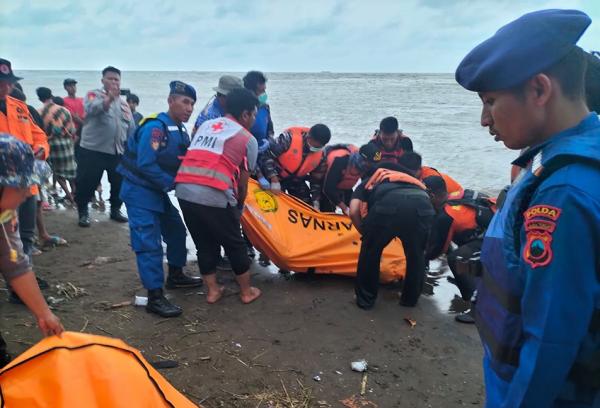 Nelayan yang Hilang Tenggelam di Sungai Sambong Batang Ditemukan Tewas Terapung