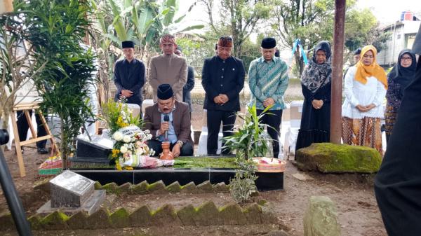 Ziarah HJG ke-213, Pemkab Garut Hormati Jejak Pengabdian Bupati ke-22