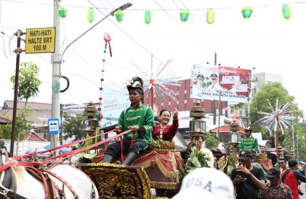 Dugderan 2026: Wali Kota Agustina Padukan Akulturasi Barongsai dan Tradisi Islam dalam Pesta Rakyat