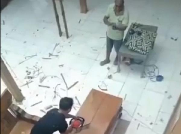 Viral, Pria Potong Meja hingga Bongkar Rumah di Grobogan Dipicu Sakit Hati dengan Istri