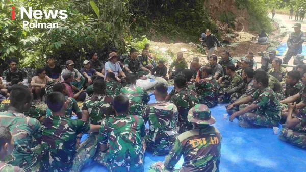 Di Lokasi TMMD, Satgas Kodim 1402 dan Warga Bulo Panjatkan Doa Jelang Ramadhan