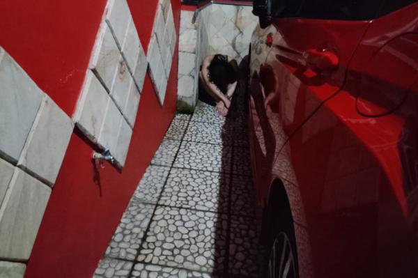 Heboh Mahasiswi Mabuk Tergeletak di Rumah Warga Bulusan, Emak-emak Turun Tangan